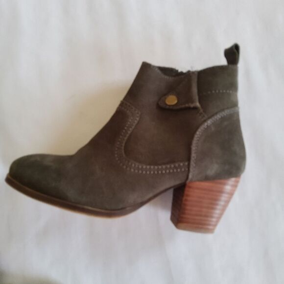 New Diba Suede Leather Women's Gray Ankle Boots Booties Size 6 - Picture 2 of 9